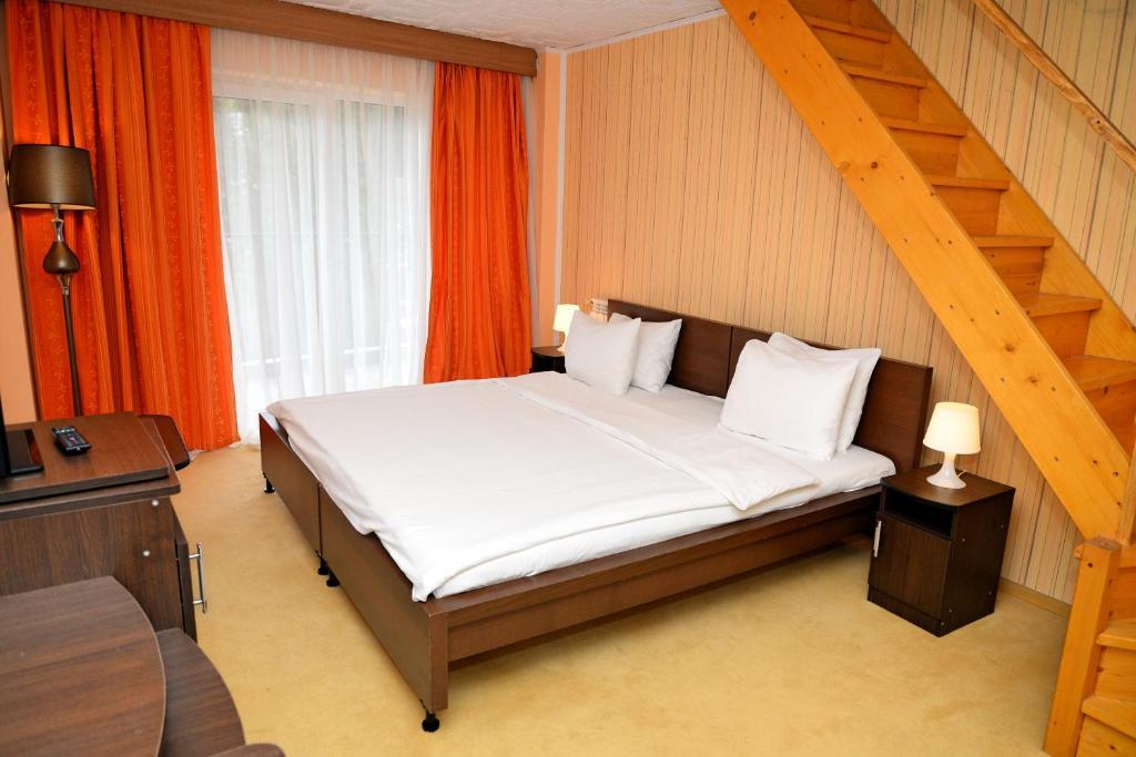 Atrium Hotel Mountain View Predeal Bagian luar foto