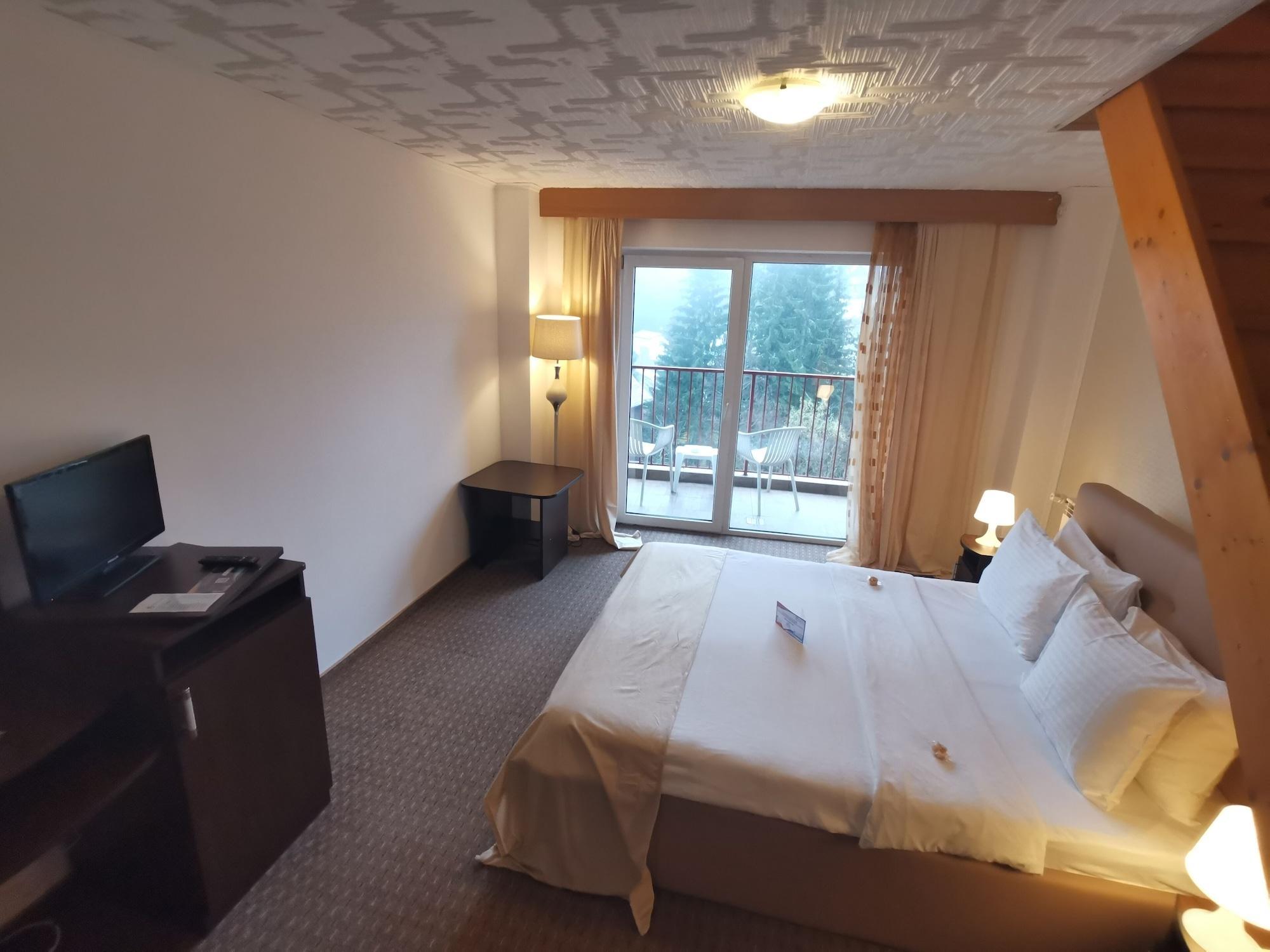 Atrium Hotel Mountain View Predeal Bagian luar foto